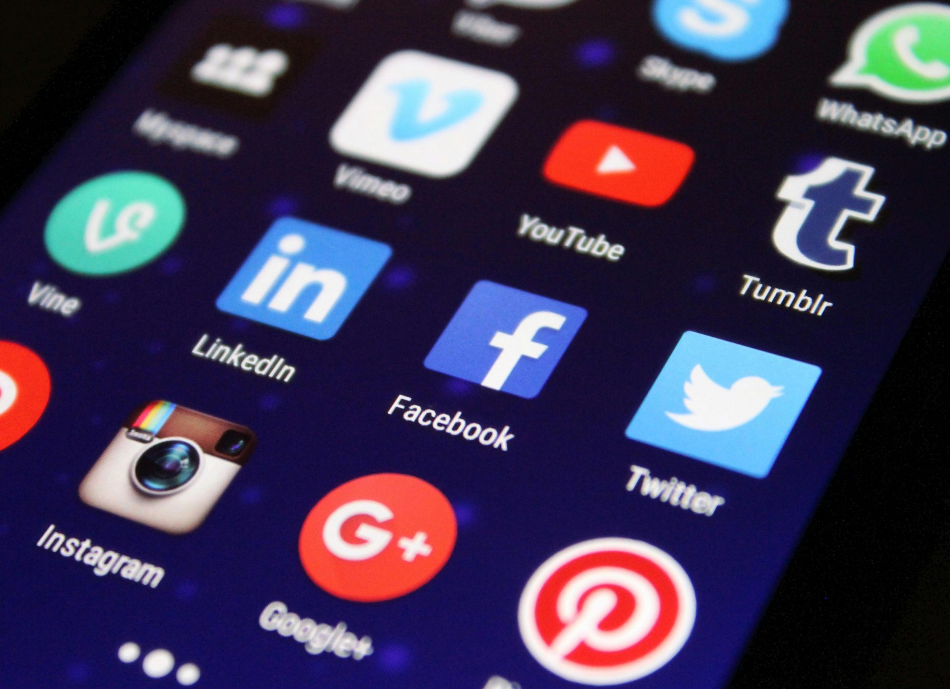 Agenzia Gestione social Varese